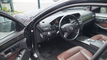 Mercedes E 350 - 11