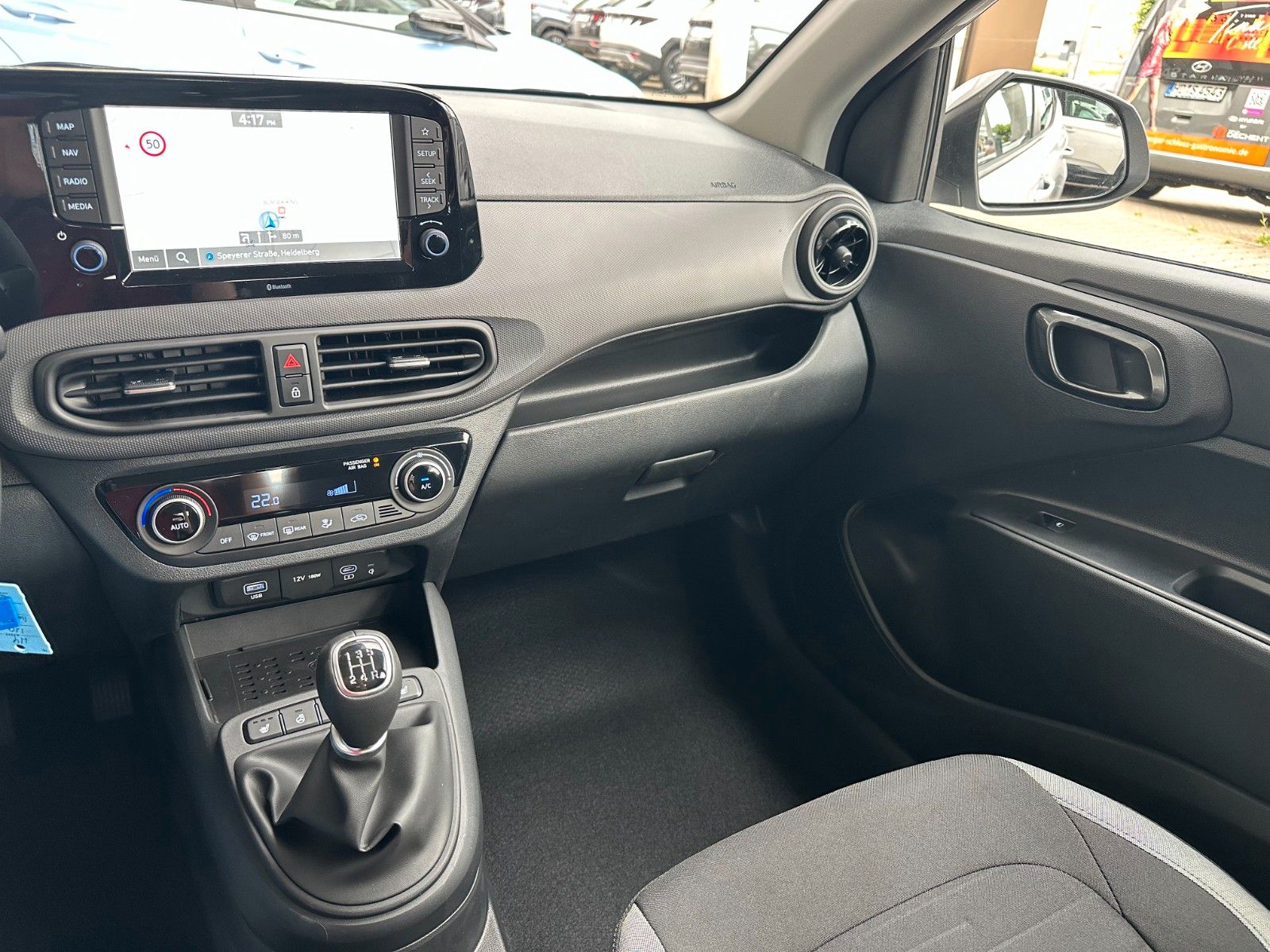 Fahrzeugabbildung Hyundai i10 Trend 1.0l 67PS Navi/Kamera!