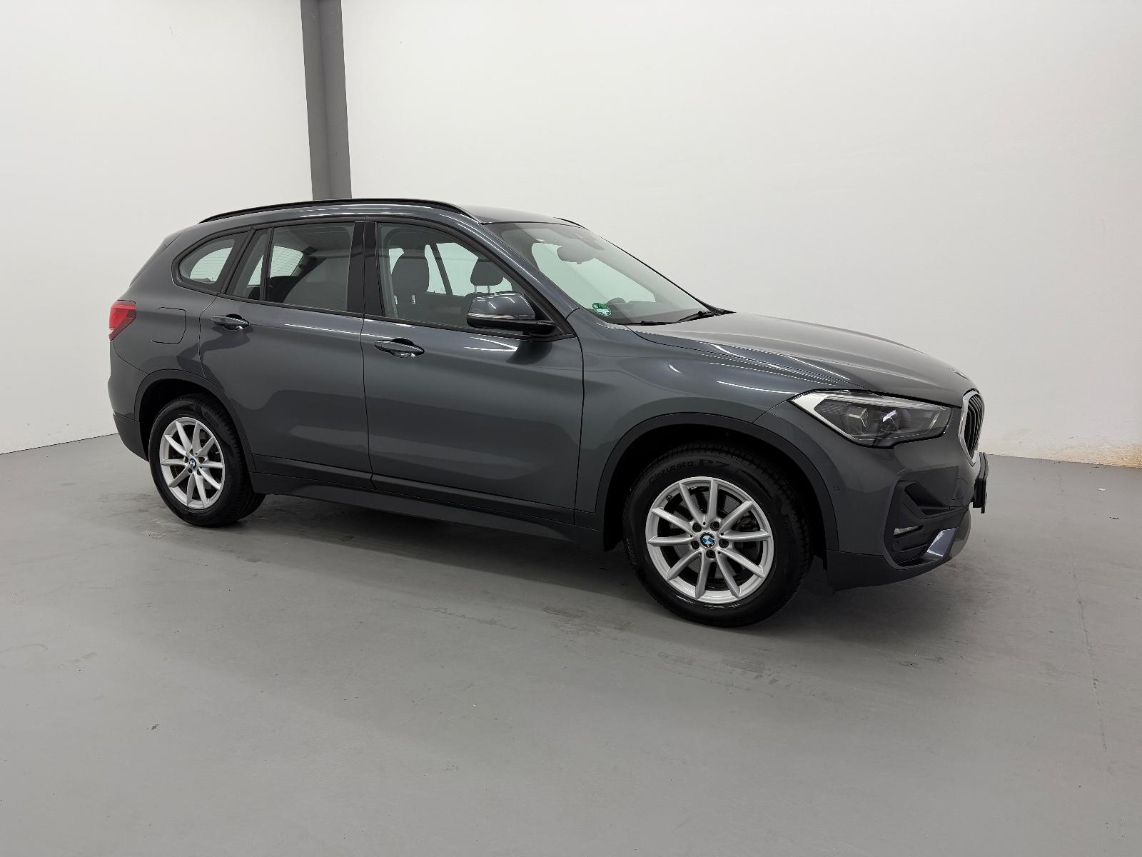 BMW X1 xDrive20d Advantage *LED*Navi-Plus*SHZ*PDC*MF