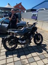 Husqvarna Svartpilen 125 | 15 PS | TÜV neu - HUSQVARNA SVARTPILEN 125