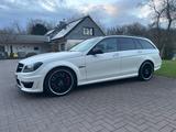 Mercedes-Benz C63 AMG Performance Paket Matt weiß - Mercedes-Benz C 63 AMG: Performance