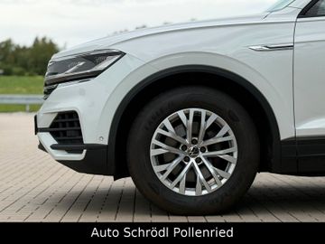 Volkswagen Touareg - 11