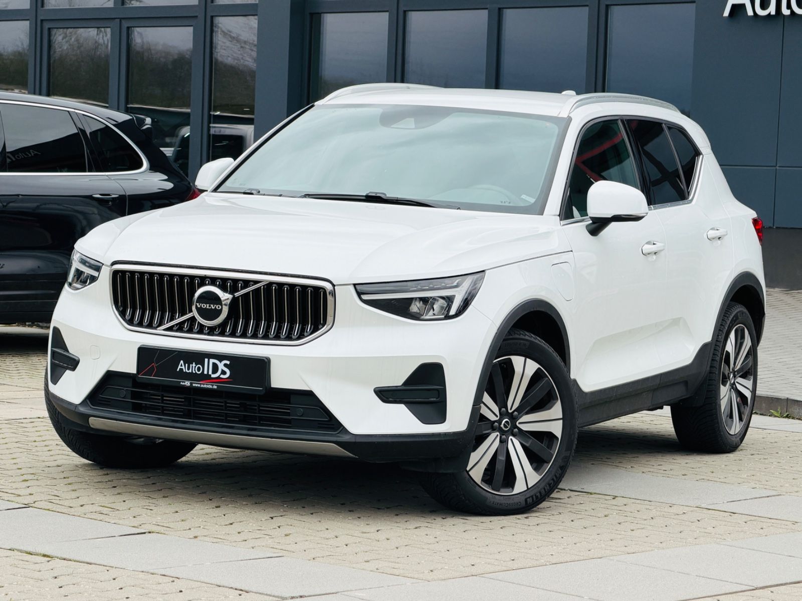 Volvo XC40 Core Recharge Plug-In Hybrid Standheizung foto 11