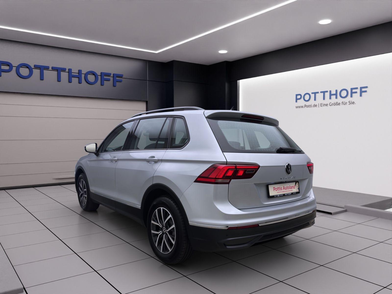 Volkswagen Tiguan 2.0 TDI DSG LIFE AHK KAMERA NAVI PDC