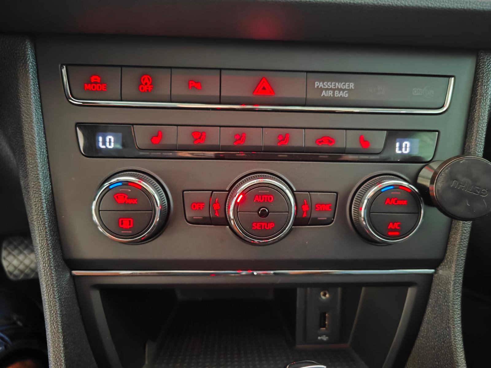 Seat Leon ST 2.0 TDI DSG X-Perience 4Drive - Panorama