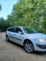 Renault Megane 1.6/ TÜV neu/ Inspektion/ E... - Renault Megane aus 2007: Kombi