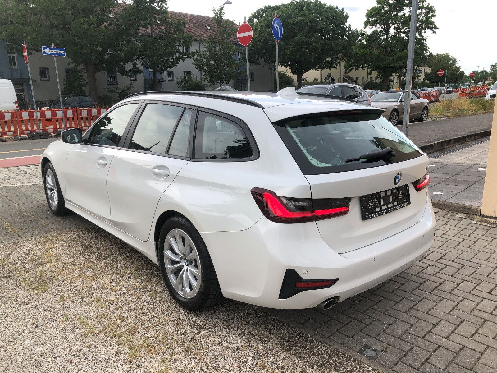 BMW 318 3 Touring 318 d Advantage foto 2