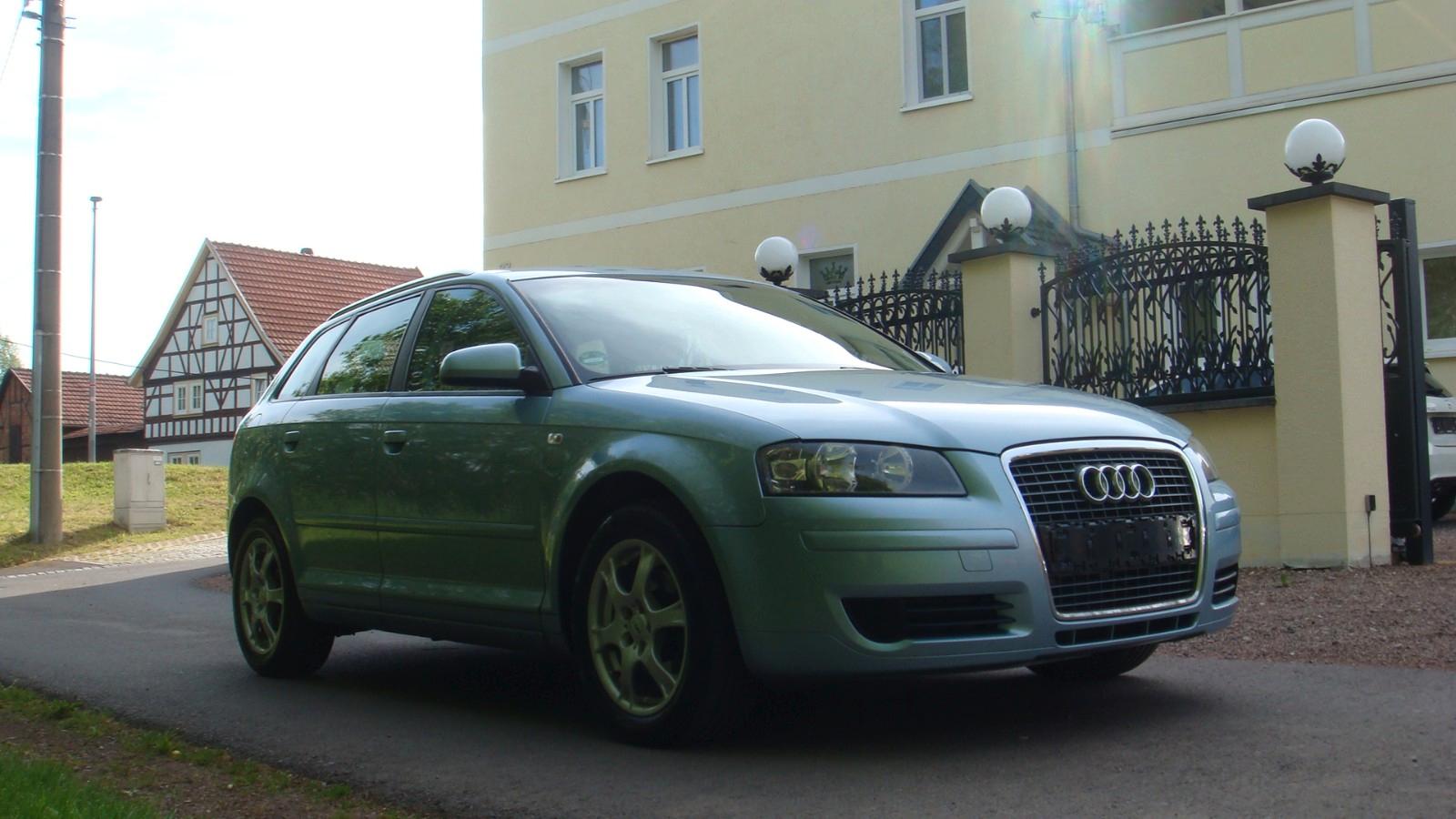Audi A3 1.6 FSI Attraction