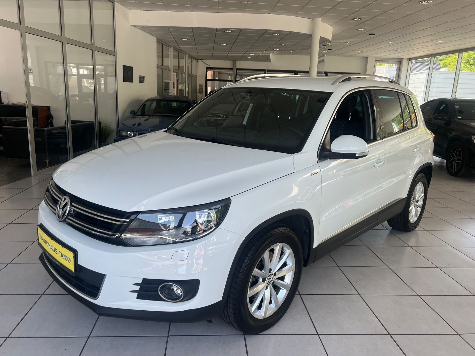 Fahrzeugabbildung Volkswagen Tiguan Lounge Sport & Style BMT * 1.HAND *