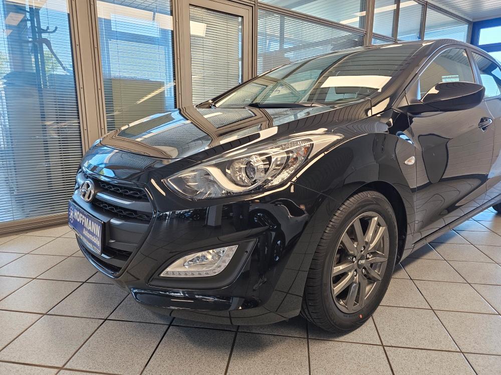 Hyundai i30 1.Hand,PDC,Klimaautomatik,Winterräder
