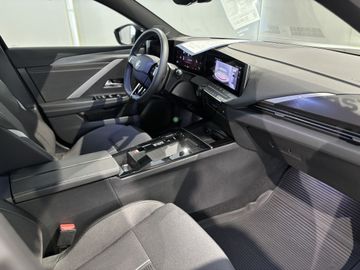 Fotografie 5 des Opel Astra Sports Tourer 1.5 D Automatik GS