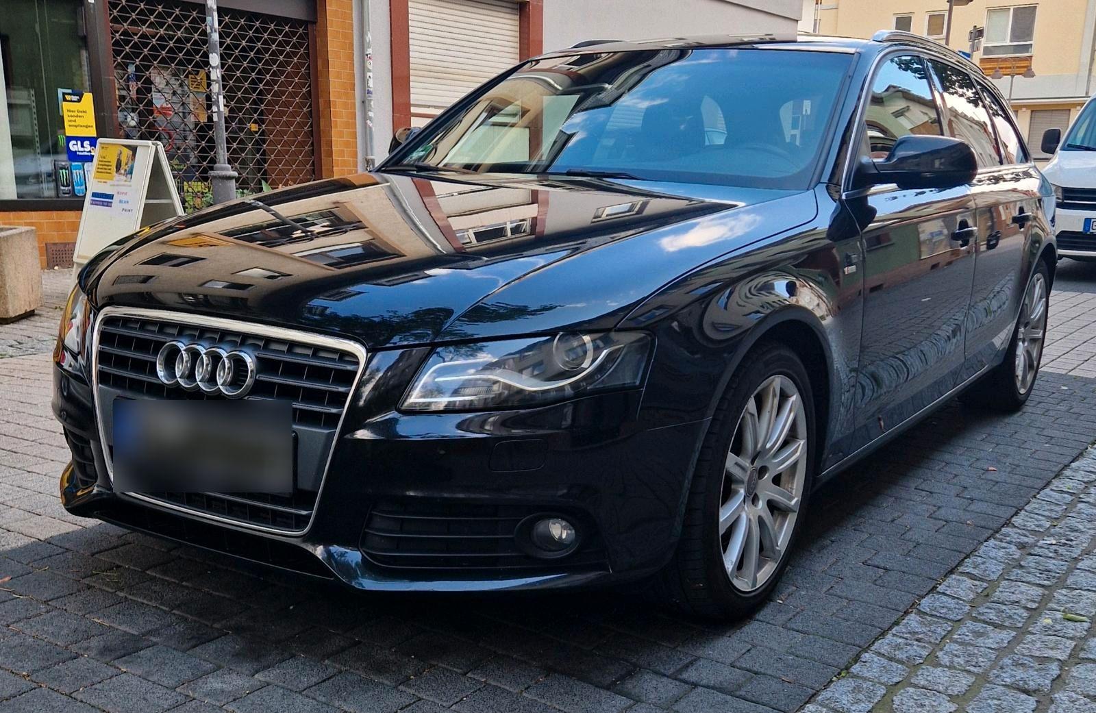 Audi A4 2011 — rear view