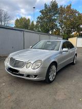 Mercedes-Benz Mercedes Benz E320 CDI - Mercedes-Benz E 320 aus 2006: Cdi