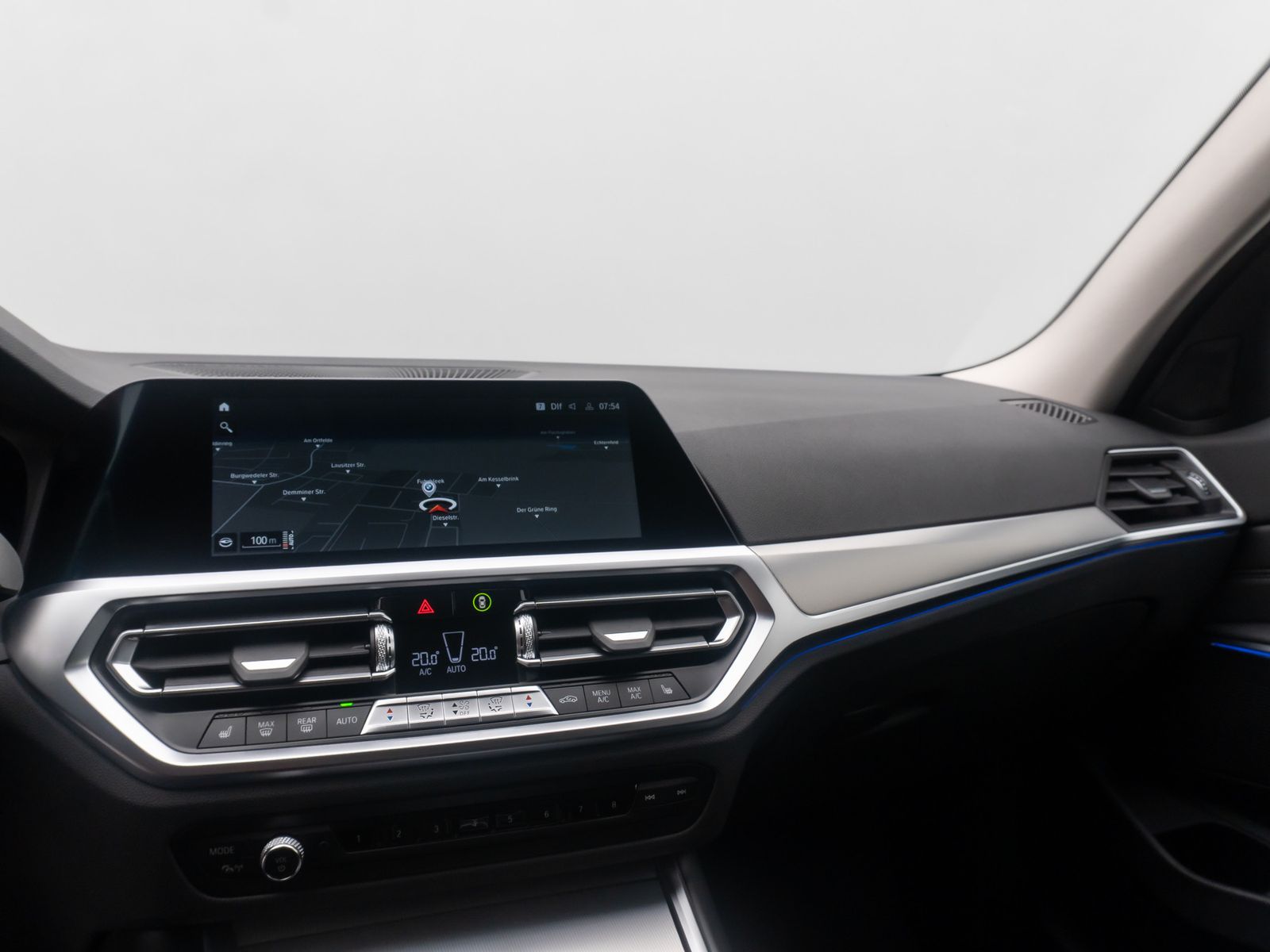 Fahrzeugabbildung BMW 320d xD Sport Line Alarm AHK DAB HiFi DrivAssist