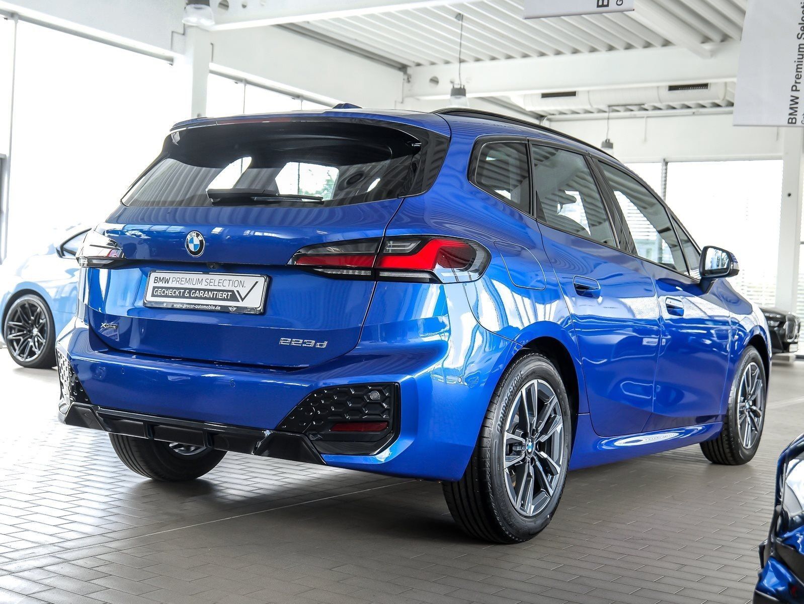 BMW 223 Active Tourer - Bild 2