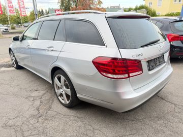 Mercedes E 300 - 5