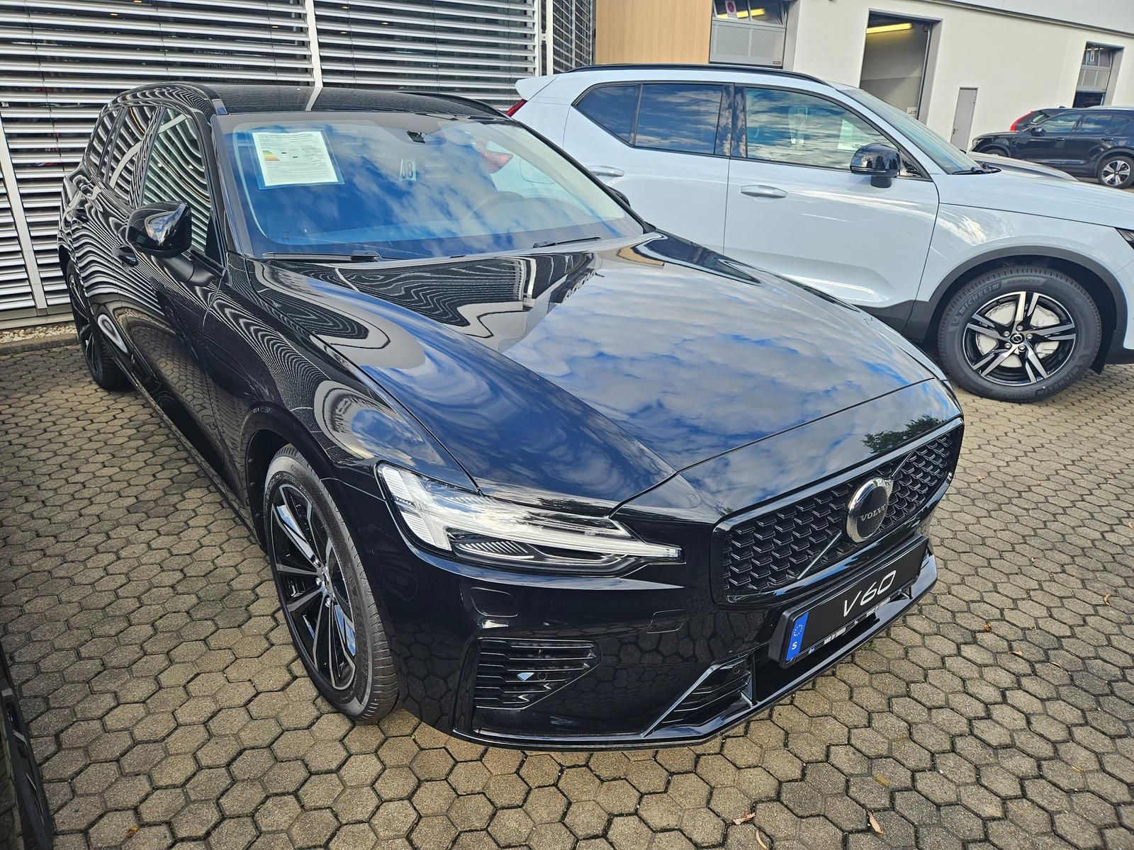 Volvo V60 T8 Plus Dark +TZ-Preis für Gewerbe+ imagem 3
