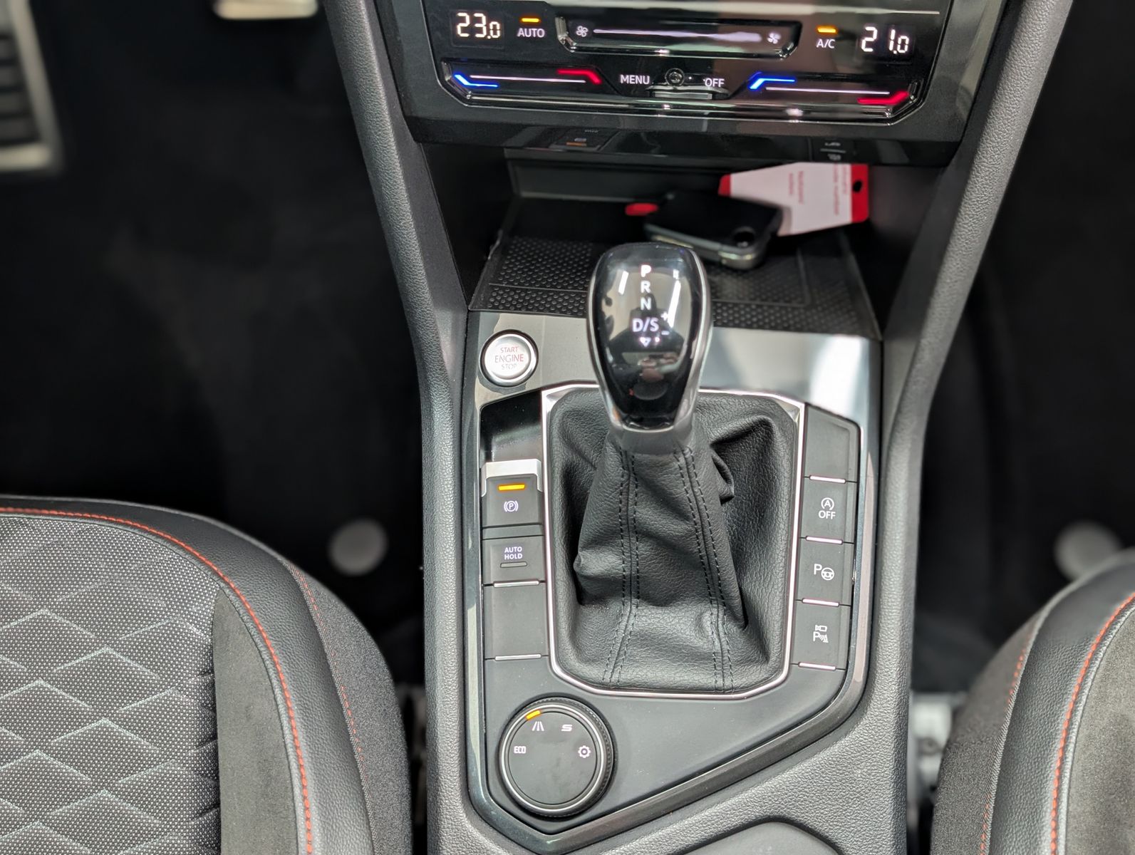Fahrzeugabbildung SEAT Tarraco 2.0 FR ACC LED PANO AHK 360°KAMERA BEATS