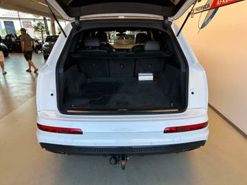 Audi Q7 - 11