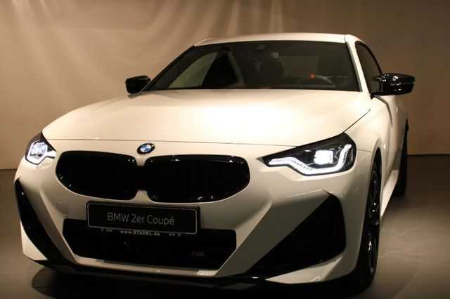 BMW M240i xDrive Coupé