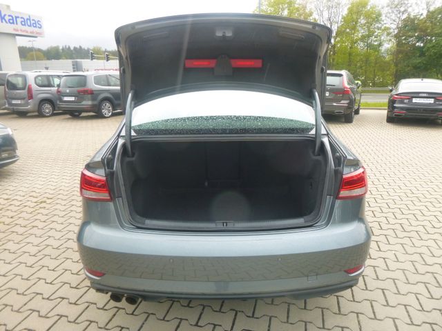 Fahrzeugabbildung Audi A3 Limousine 35 TFSI >50.116KM/NAV/SHZ/PDC<