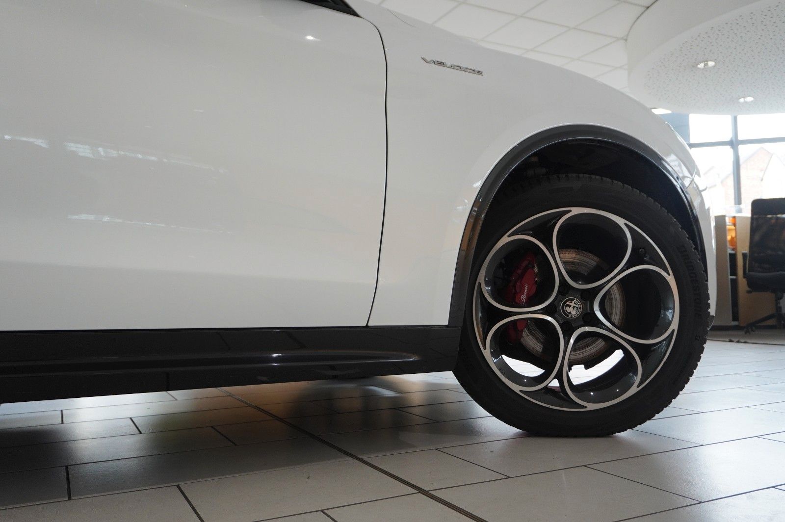 Fahrzeugabbildung Alfa Romeo Stelvio 2.2D VELOCE Q4 NAVI/LED/KAMERA/MATRIX/SH
