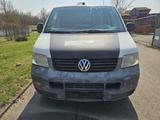 Volkswagen Vokswagen T5 caravelle 1.9 - Volkswagen T5 Caravelle mit Diesel-Antrieb: Kleinbus, 1.9