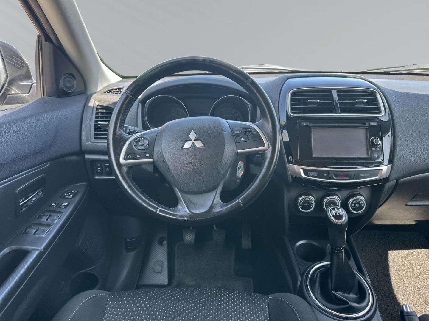 Fahrzeugabbildung Mitsubishi ASX Kollektion 2WD MIVEC 1.6 Klassik + Klimaauto