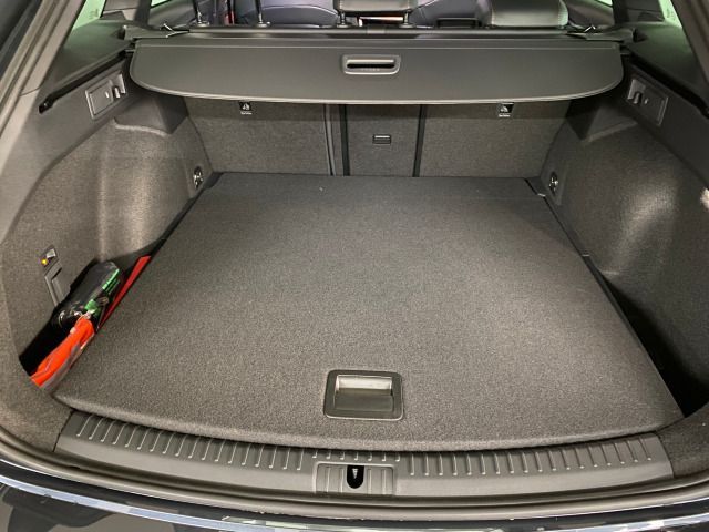 CUPRA Leon Sportstourer 1.5 eTSI DSG AHK