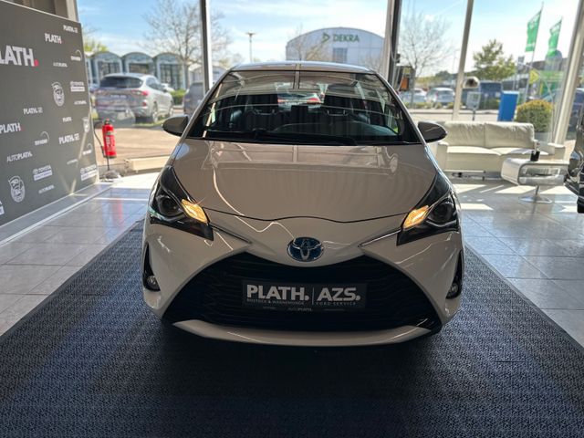 Toyota Yaris  Hybrid Team D