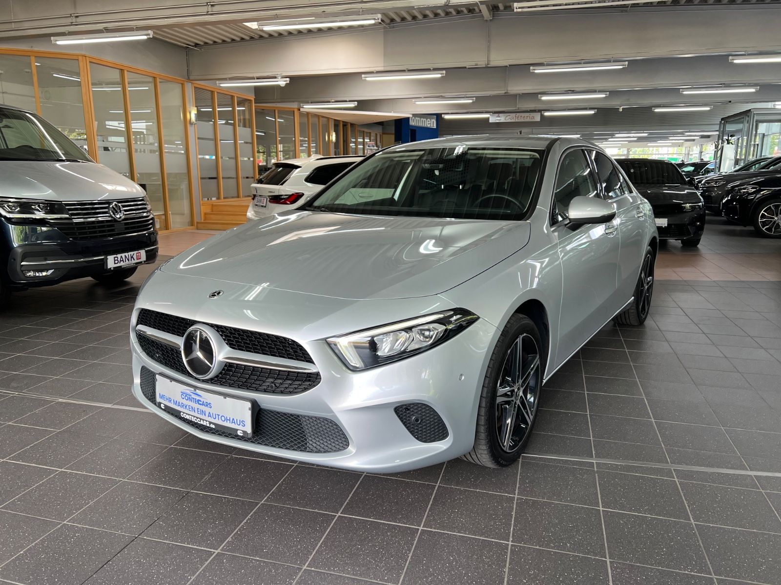 Mercedes-Benz A 250e Limousine Style DISTRONIC-LED-ANHÄNGER K foto 3