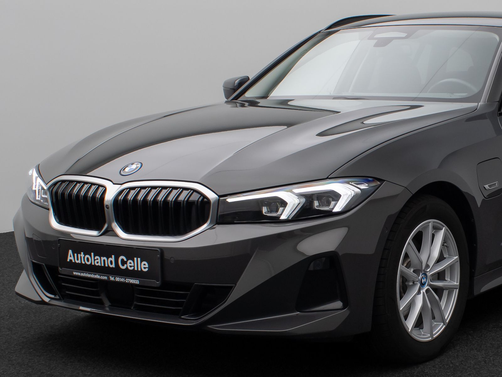 Fahrzeugabbildung BMW 320e 360°DAB MDach Leder ACC Komfort Alarm Sport