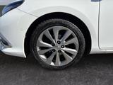 Toyota Auris 1.2 Turbo Executive *Kamera*Teilleder*SHZ* - Toyota: Weiß