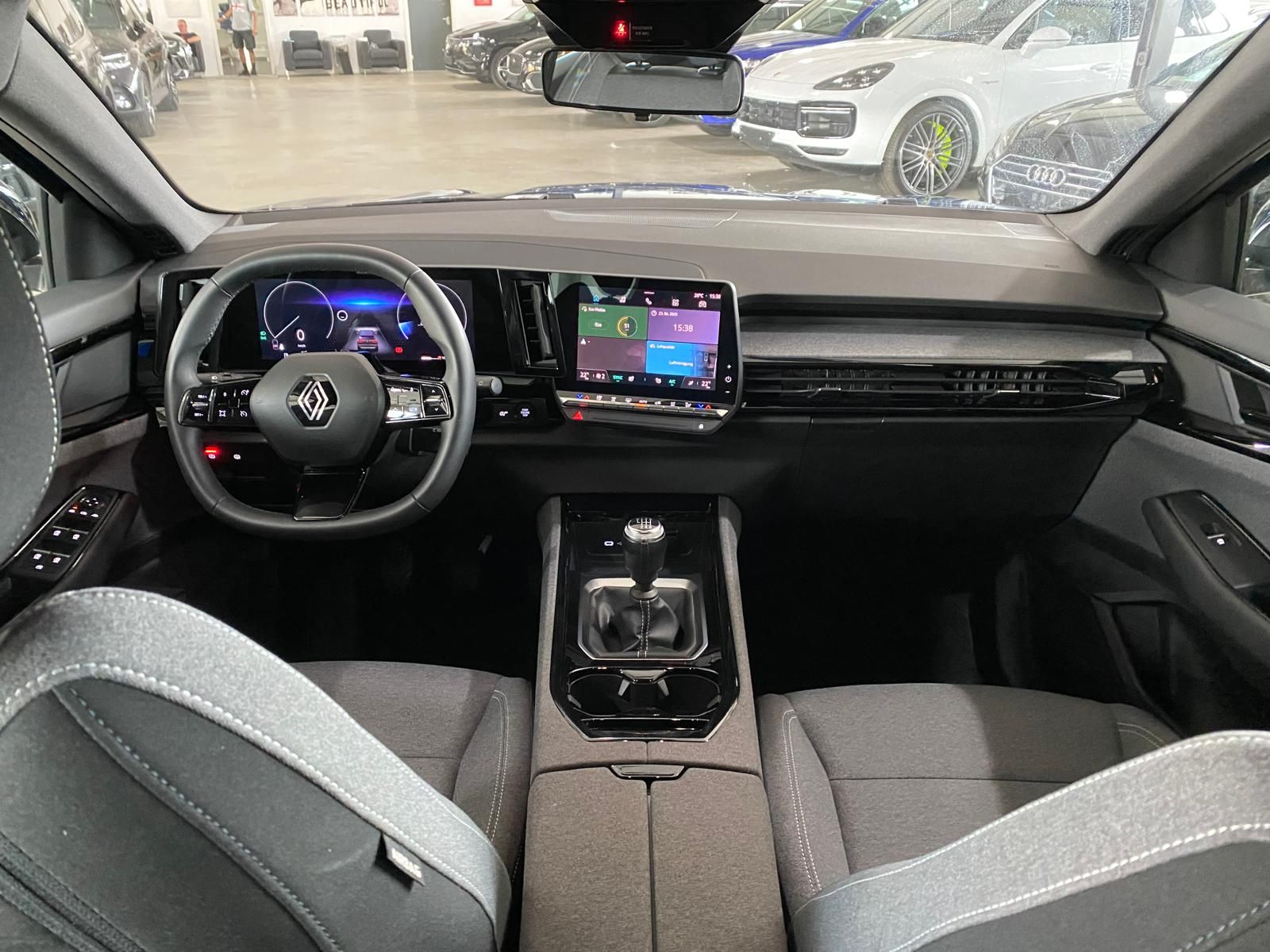 Fahrzeugabbildung Renault Austral Mild Hybrid 140 Sports Equilibre