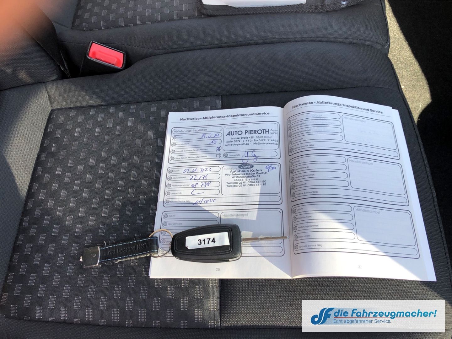 Fahrzeugabbildung Ford Transit Custom Kombi 320 L1 *3174