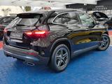 Mercedes-Benz GLA 200 AMG Line ++Distronic+R-Kamera+MBUX+LED++ - Mercedes-Benz GLA 200 mit Benzin-Antrieb: Geländewagen