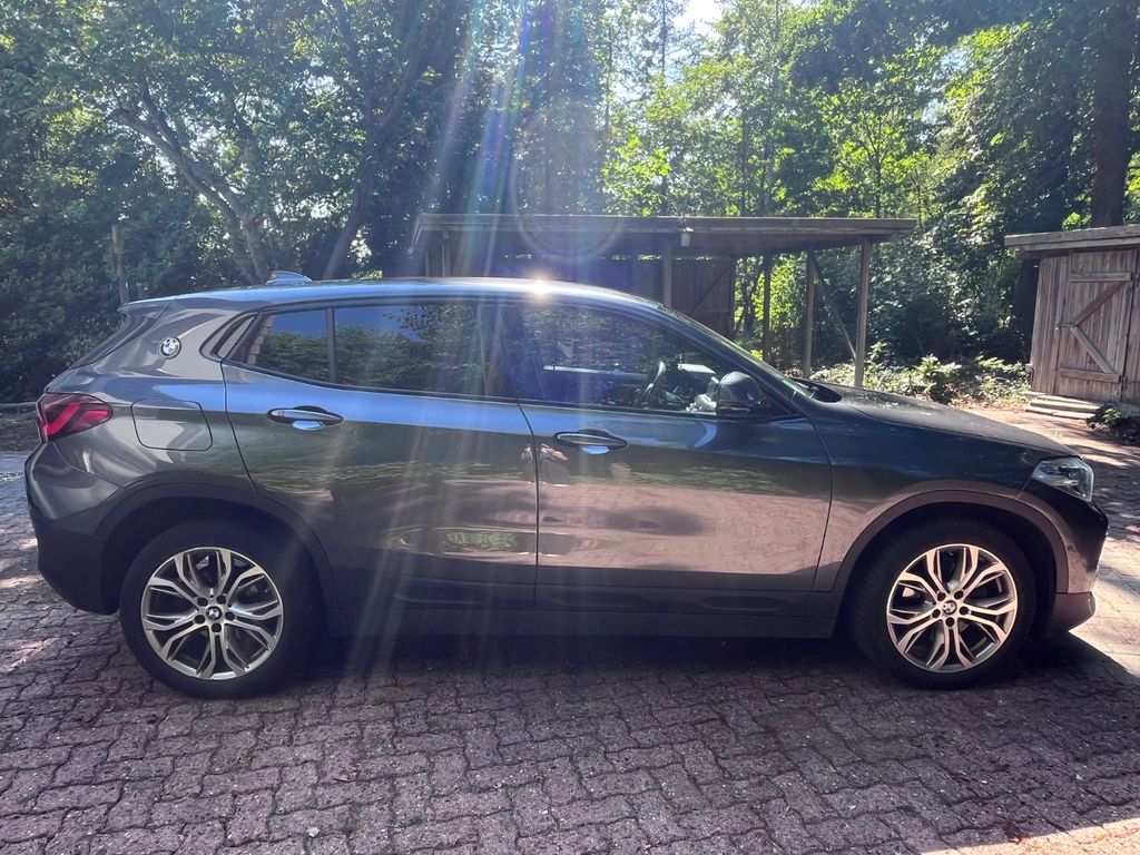 Image of BMW X2
