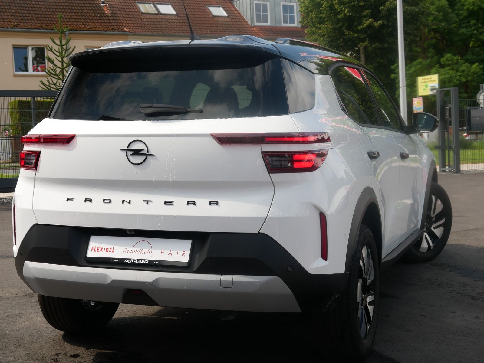 Opel Frontera 1.2 DI Turbo Ultimate Hybrid Aut. LED N imagem 3