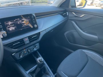 Skoda Scala 1.0 TSI Essence *ALU*DAB*LED*PDChi*SHZ*TEL