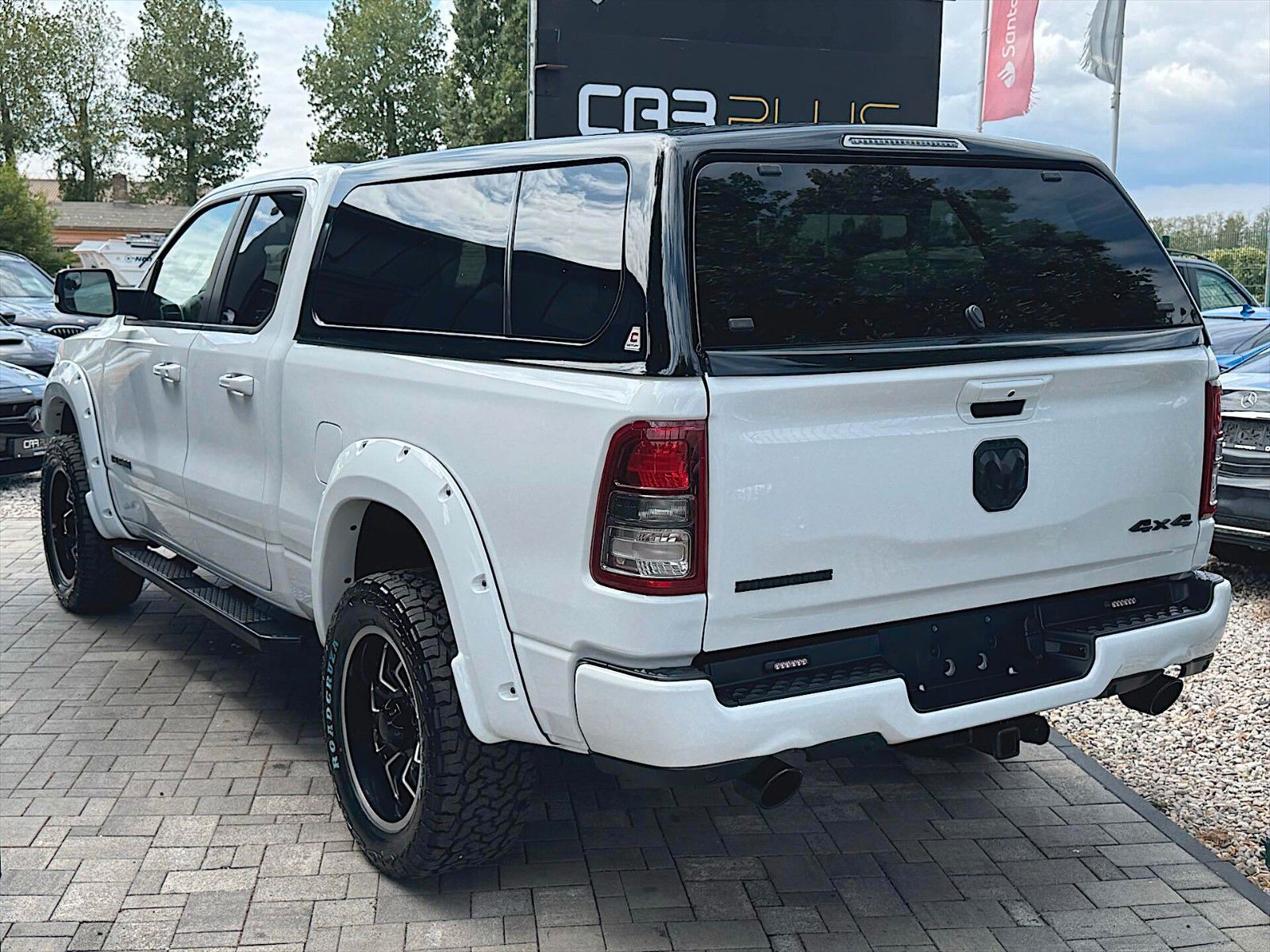 Fahrzeugabbildung Dodge RAM 5.7 V8 HEMI SPORT NIGHT Offroad 4x4 HARDTOP
