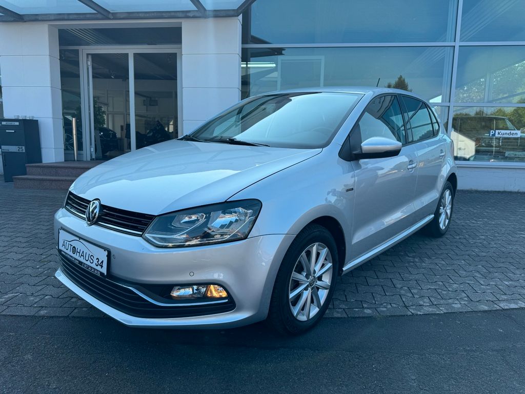 VOLKSWAGEN Polo