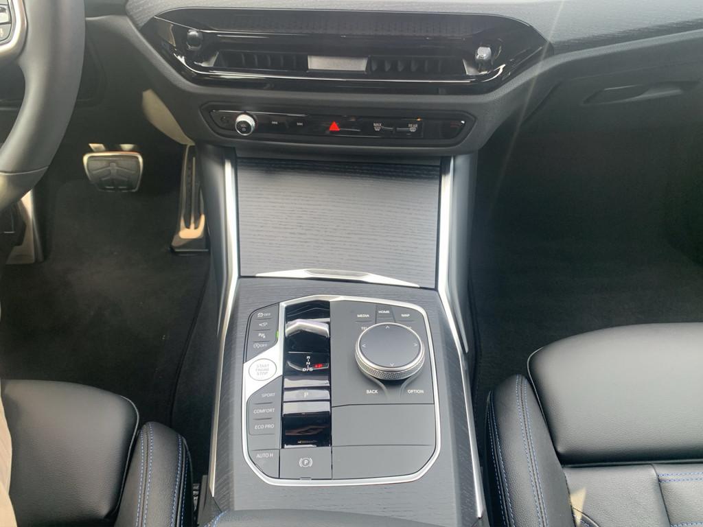 BMW M340i xDrive Lim. LED NAVI 360° H/K PDC SHZ 19"