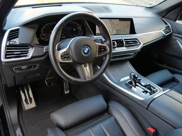 Bild 9 BMW X5 xDr.45e M-Sport,PA+,HUD,Laser,Belüft+Mas.22"