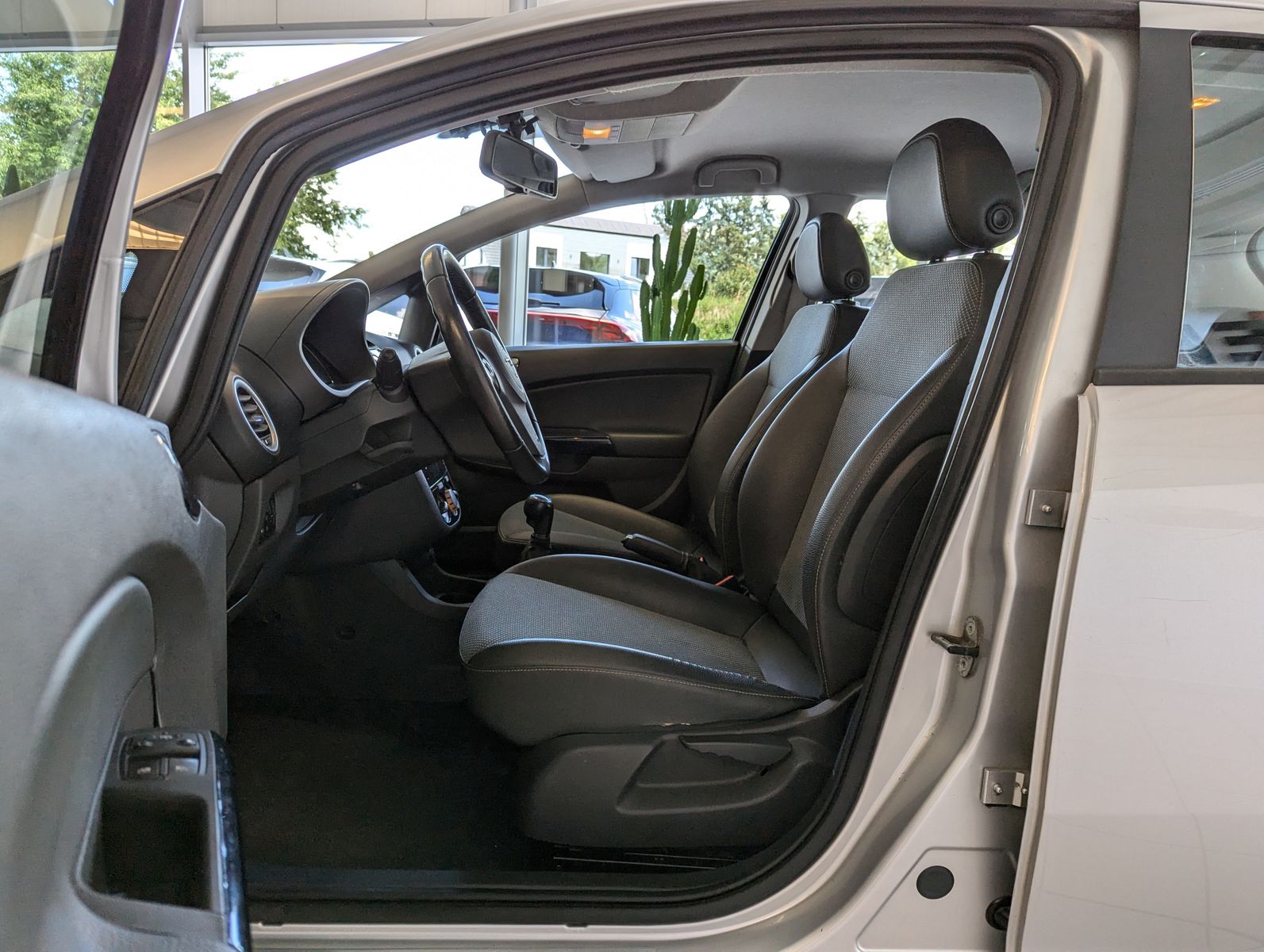 OPEL Corsa CDTI Innovation Kuplung defekt TÜV 07.2027 - Image 12