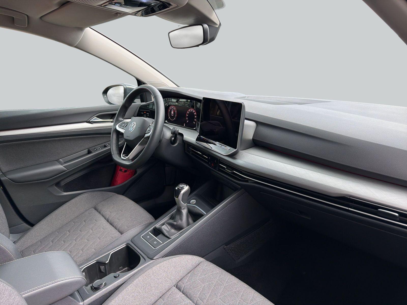 Volkswagen Golf VIII 1,5 l TSI EPH GRA Winterpaket, миниатюра 12
