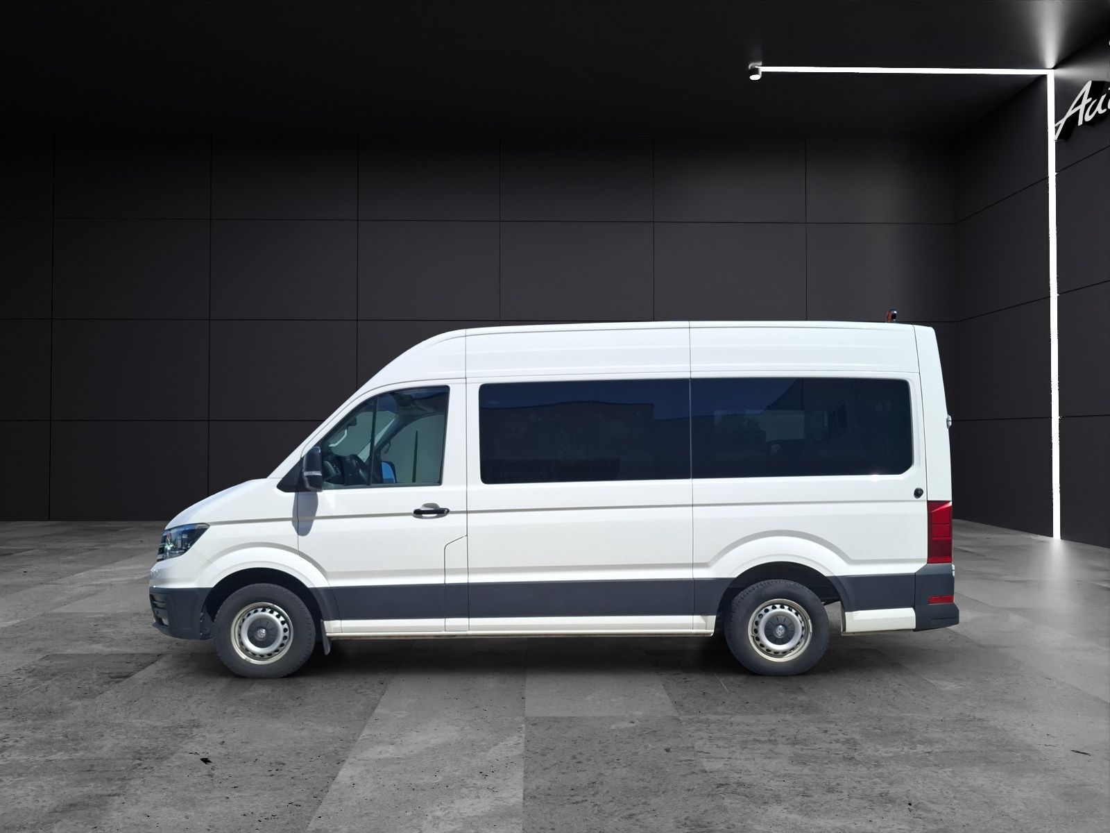 Fahrzeugabbildung Volkswagen Crafter Kombi 35 MR DSG 4Mo.8-Si Rollstuhlrampe