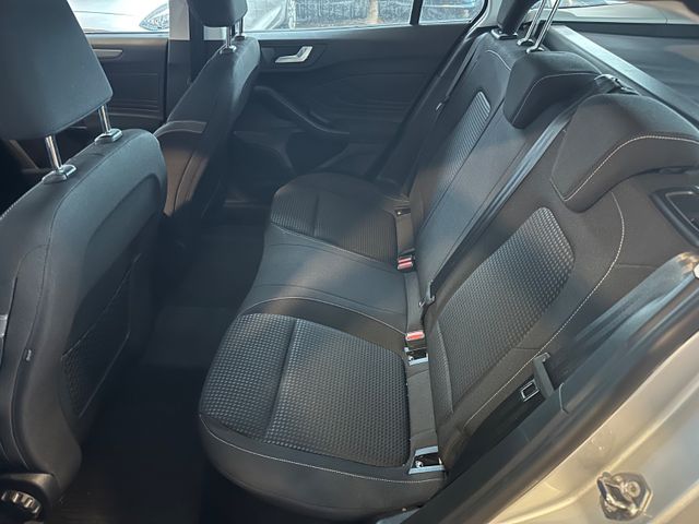 Fahrzeugabbildung Ford Focus Turnier Cool & Connect *Neues Modell*