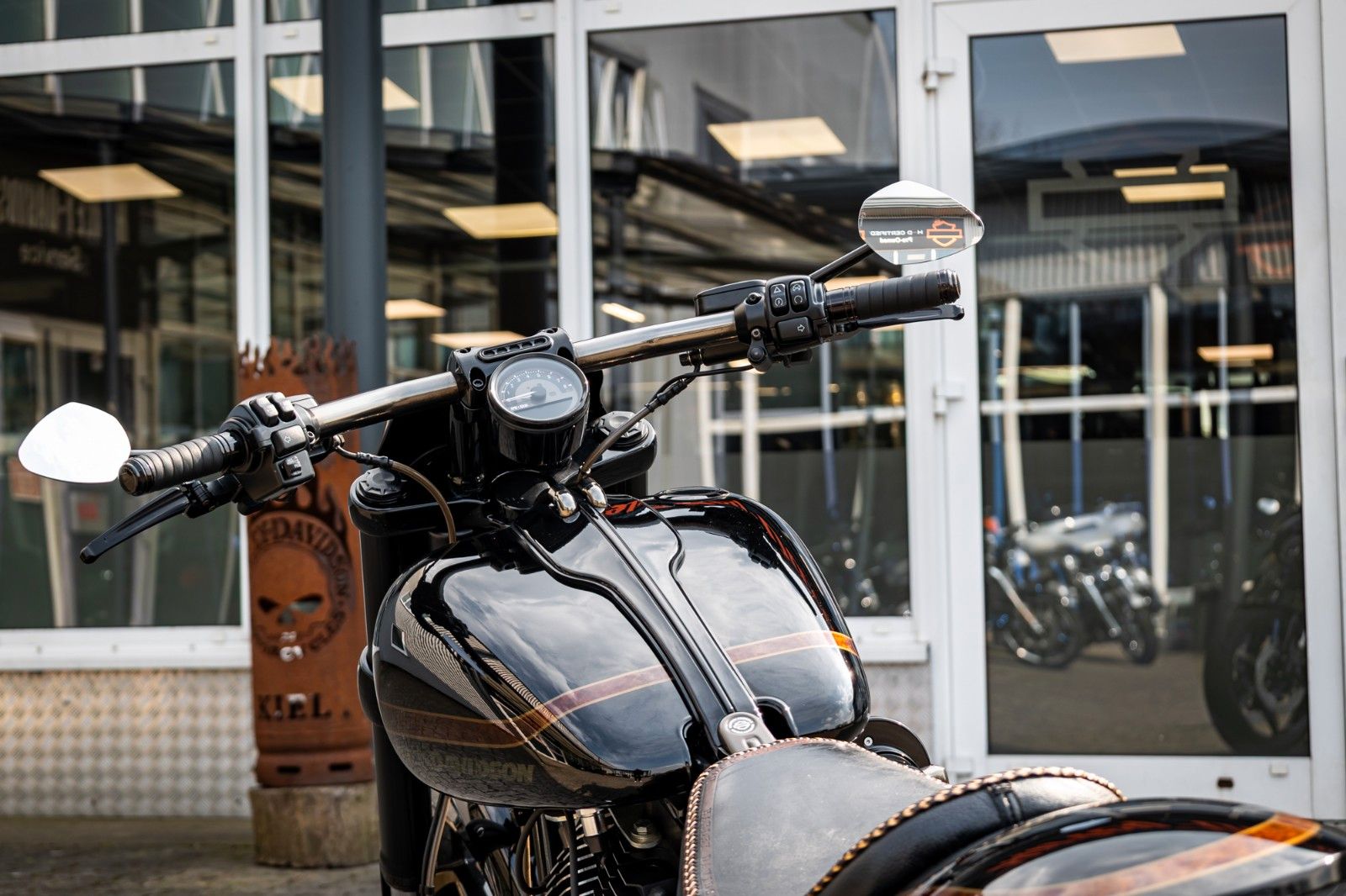 Fahrzeugabbildung Harley-Davidson CVO Pro Street Breakout - Kesstech -