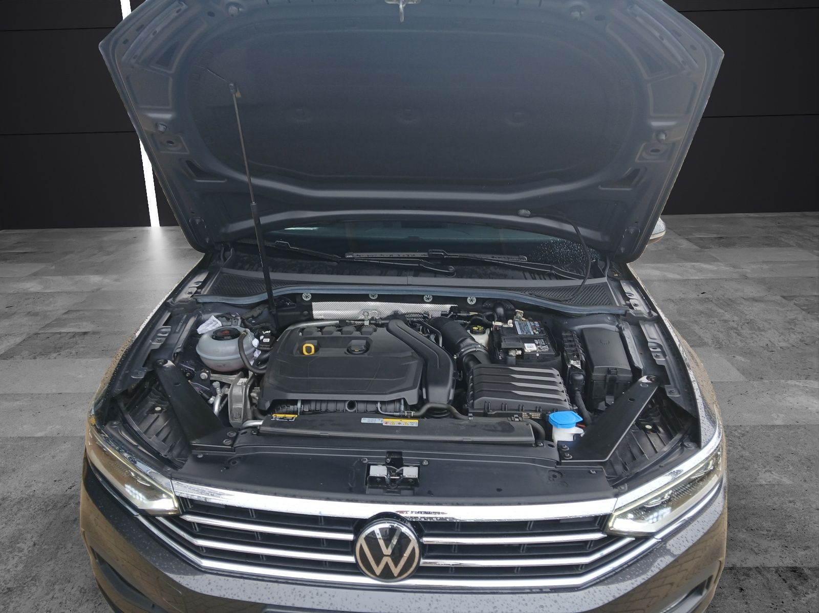Fahrzeugabbildung Volkswagen Passat Variant TSI Business DSG Matrix Navi ACC