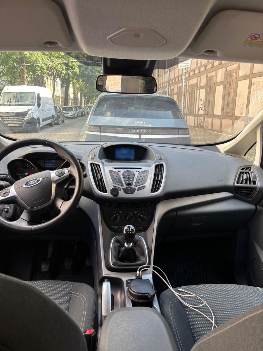 Ford C-MAX 2015 — photo 12